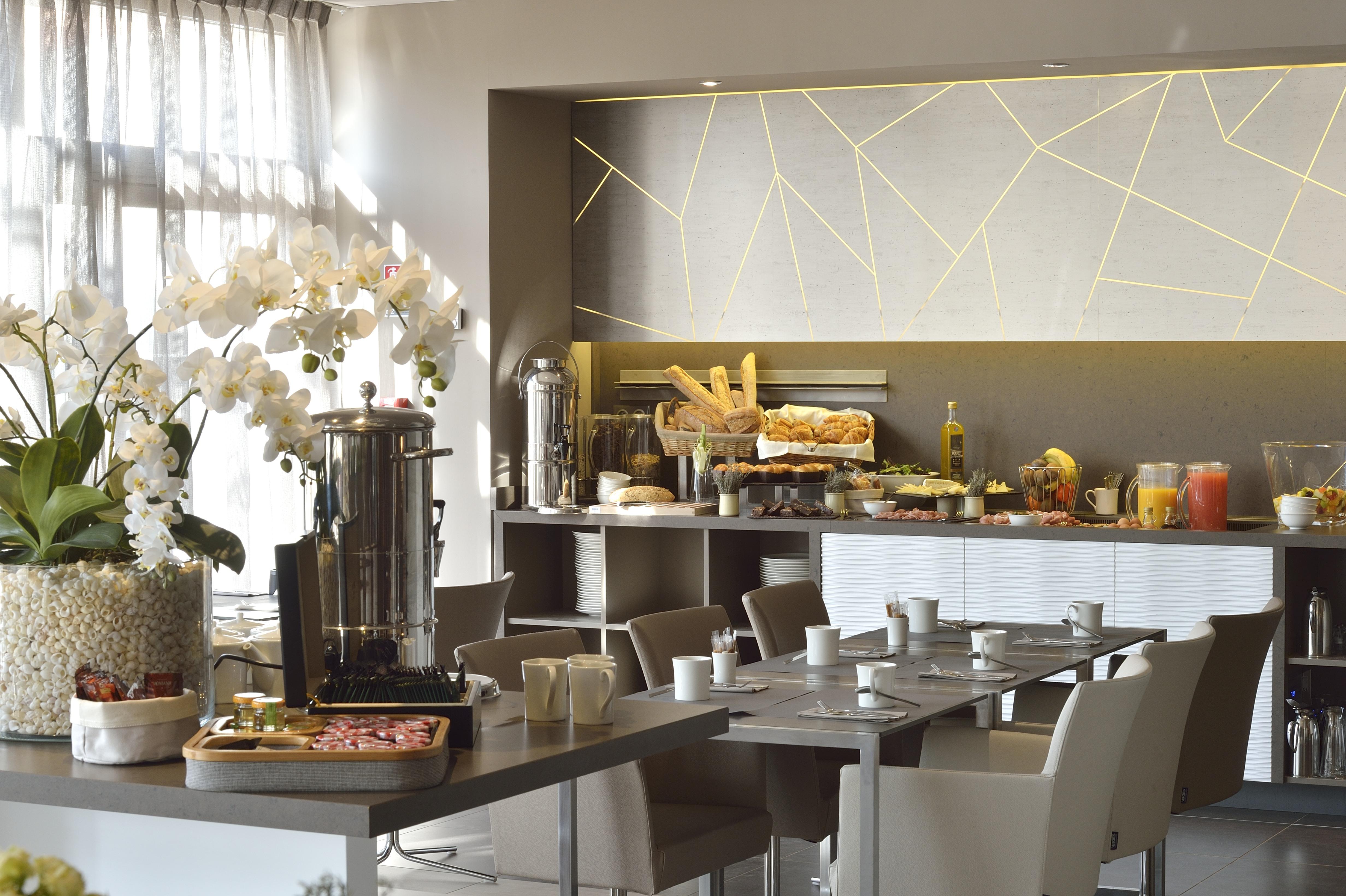 Ac Hotel By Marriott Marseille Prado Velodrome المظهر الخارجي الصورة