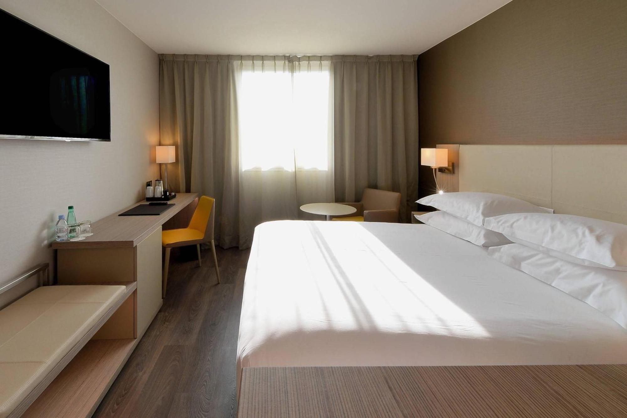 Ac Hotel By Marriott Marseille Prado Velodrome المظهر الخارجي الصورة